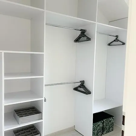 Apartament Novosadecki Z Garazem I Ogrodem Lägenhet *